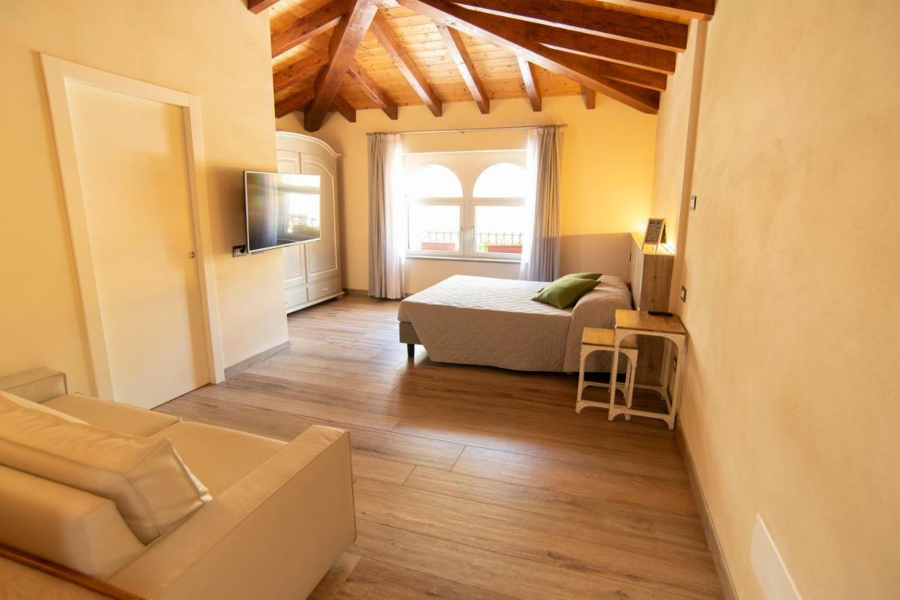 B&B La Torretta ริโอลูนาโต ภายนอก รูปภาพ